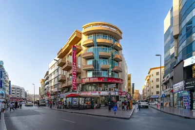 فندق تنها