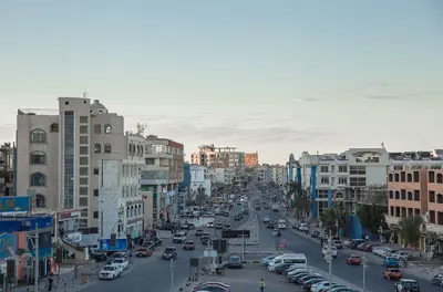 مقبس أحمر
