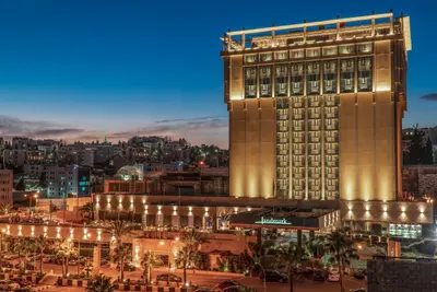 فندق عمان لاندرمارك