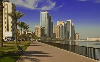 شارع كورنيش الشارقة